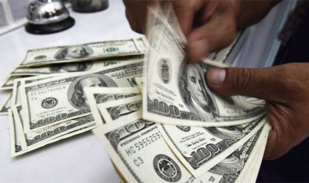 Dolar 2,72 lirayı geçti, Euro 3 liraya dayandı