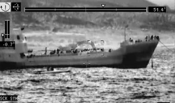 Gemideki kaçakları kurtarma operasyonu Sahil Güvenlik kamerasında