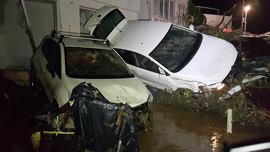 Bodrum'da kuvvetli rüzgar ve sağanak