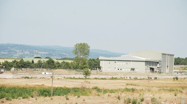 Askeri alanda yangın: 8 asker hastaneye kaldırıldı