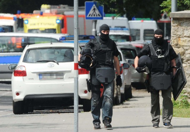 Rehine operasyonu: 14 ölü