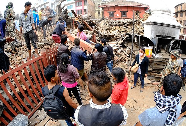 Nepal'de ölü sayısı artıyor