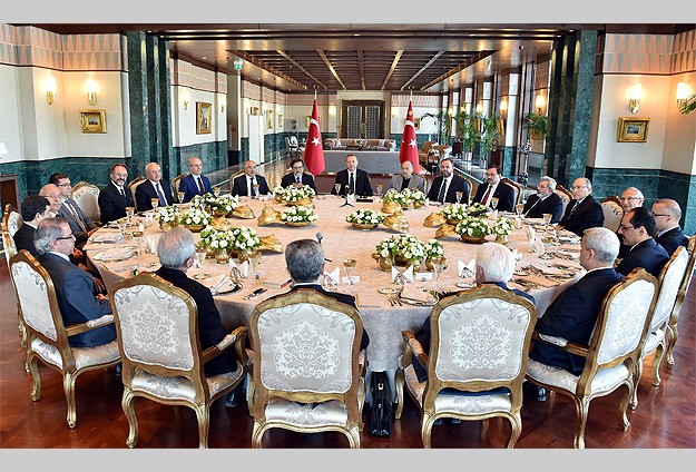 Cumhurbaşkanı Erdoğan tarihçilerle bir araya geldi