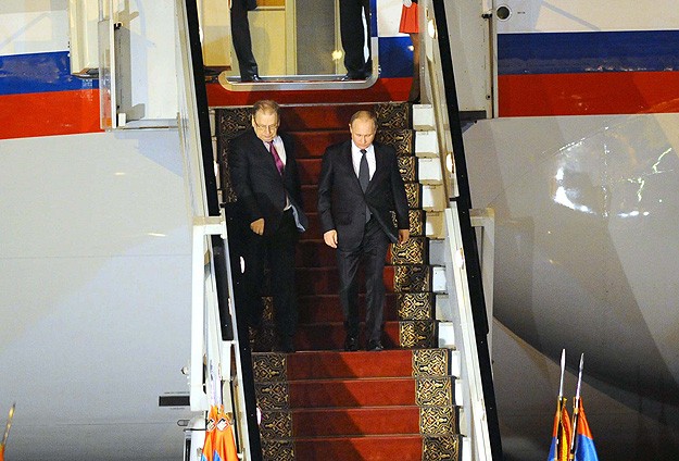 Putin 10 yıl aradan sonra Mısır'da