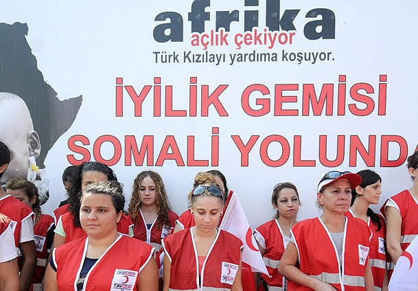 ''İyilik Gemisi'' Somali yolunda