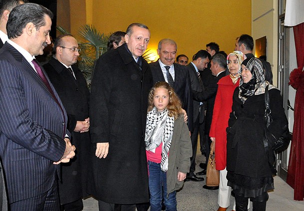 Başbakan'dan ''cesur kız''a hediye