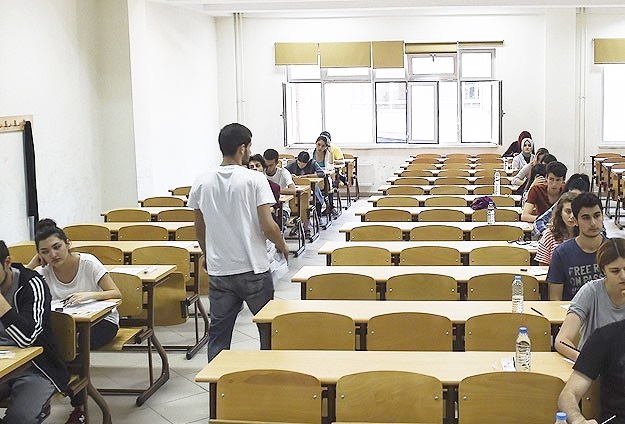 Öğretmen adaylarının alan sınavı yarın