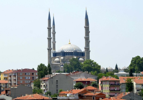 Ramazanı asırlık camilerle karşılayacağız