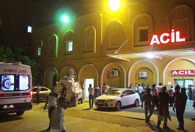 Mardin'de terör saldırısı: 10'u polis 24 yaralı