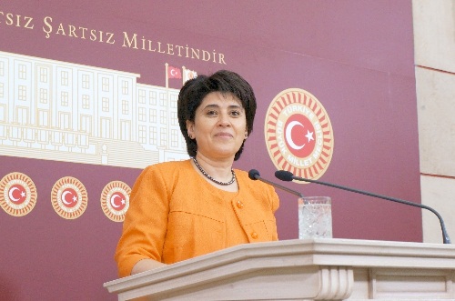 Leyla Zana: Devlet yurttaşlarından özür dilemeyi bir zafiyet olarak görmemeli