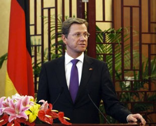 Westerwelle, Afganistan'dan çekilme yarışına karşı uyardı
