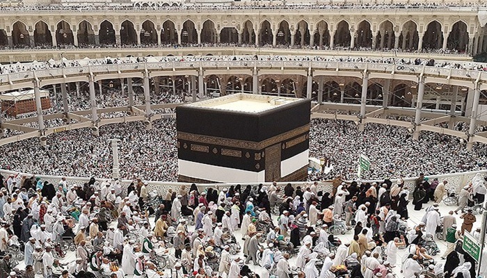Hacca gitmek için 1 milyon 372 bin kişi bekliyor