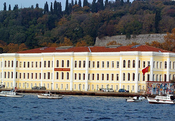 Hanedan mensupları için yapılmıştı