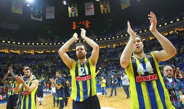 Basketbol Ligi'nin ilk finalisti Fenerbahçe Ülker, rakibini bekliyor