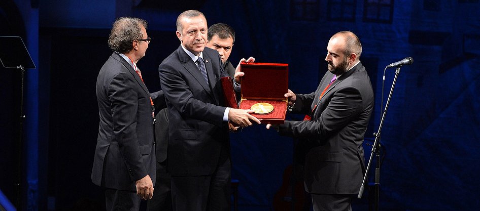 Erdoğan'a İsa Bey İshakoviç ödülü