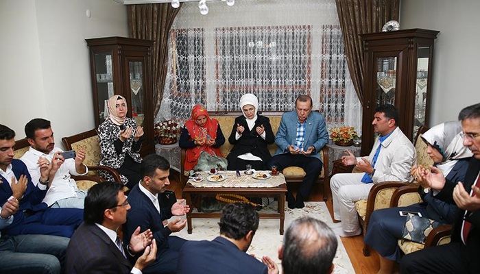 Cumhurbaşkanı Erdoğan'dan şehit yakını ve gazilere ziyaret