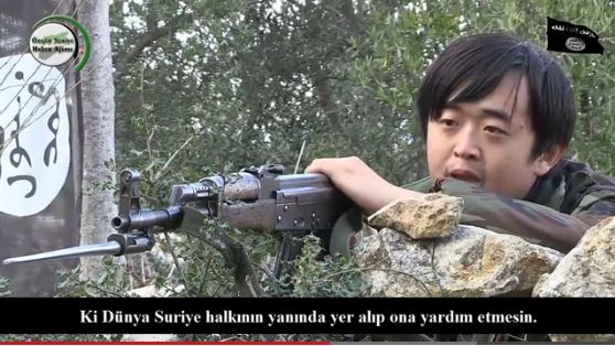 Suriye cephesinde Çinli direnişçi -Video-