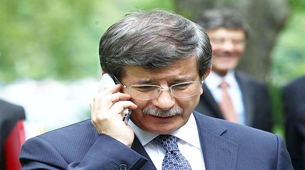 Davutoğlu'dan telefon diplomasisi