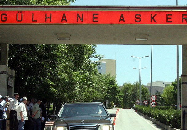 Kışla ziyareti talimatlarla belli