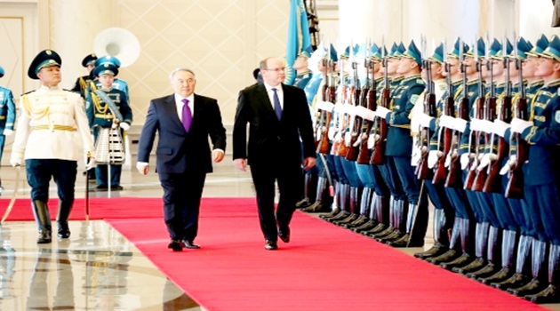Kazak lider Nazarbayev, Monako'ya gidiyor