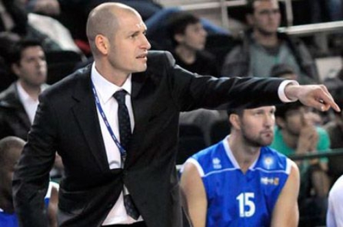 Fenerbahçe'de eski kaptan menejer oldu