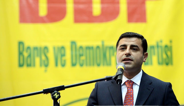 Demirtaş: Öcalan'ın arkasındayız