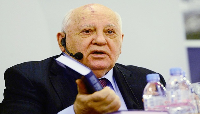 Gorbaçov'dan "sıcak savaş" uyarısı