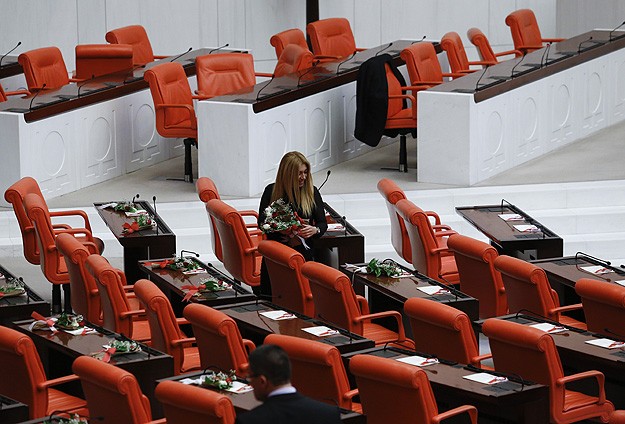 TBMM 25. dönem açılış oturumuna hazırlanıyor
