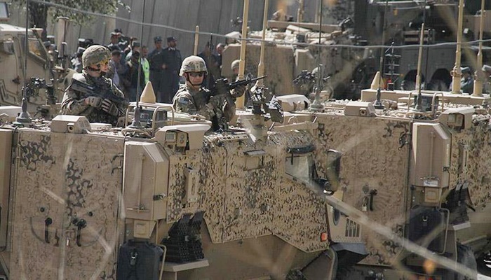 İngiliz askeri Afganistan'da kalmayı sürdürecek