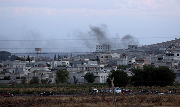 Kobani güne ağır bombardımanla uyandı