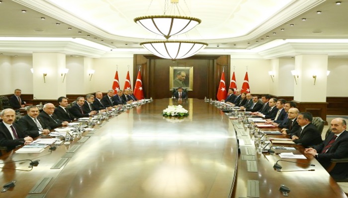 11 bakanın görevi sona erdi