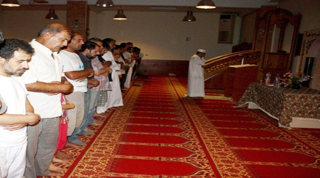 Atina'da Ramazan, sorunlara rağmen sevinç ve dayanışmayla yaşanıyor