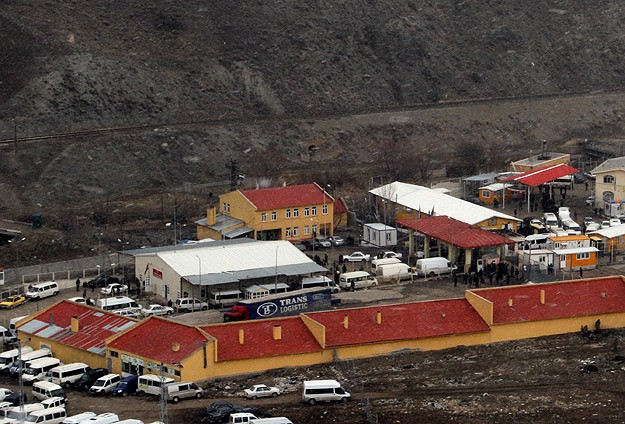 'Kaçırılan 20 gümrük memuru kurtarıldı'
