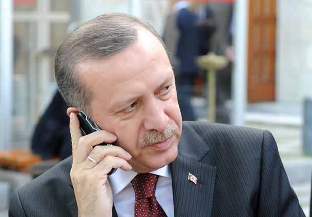Eski liderlerin bayramını kutladı