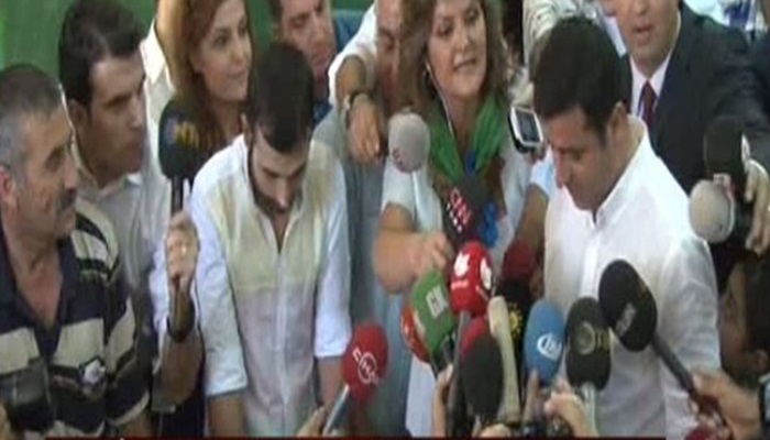 Selahattin Demirtaş Oyunu Kullandı