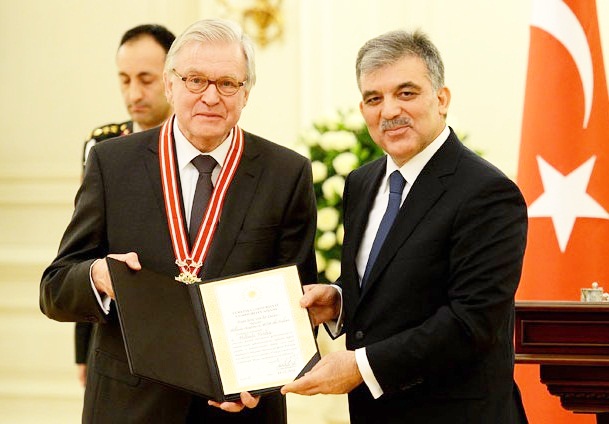 Hollandalı senatöre Cumhuriyet Nişanı