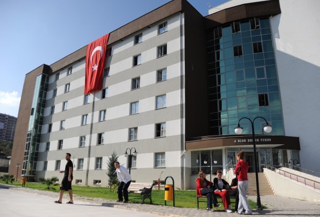 TOKİ'den 100 bin öğrencinin barınma sorununa çözüm