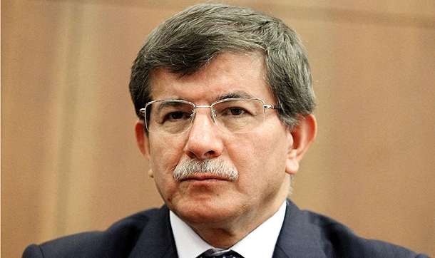 Davutoğlu: Kaçırılan Türk pilotlarla ilgili olumlu gelişmeler var