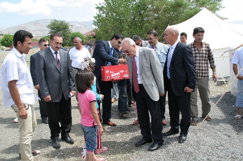 Afgan mültecilerin bütün ihtiyaçları karşılanıyor