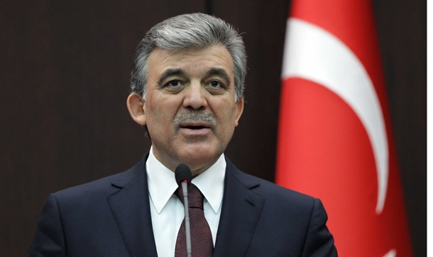 Cumhurbaşkanı Gül dershanelerle ilgili kanunu onayladı