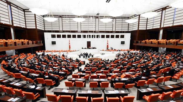 Meclis Soruşturma Komisyonu hukukçulardan oluştu