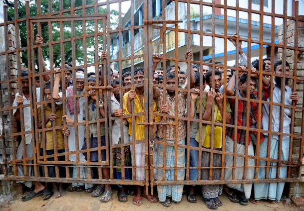 Myanmar sansürü kaldırdı