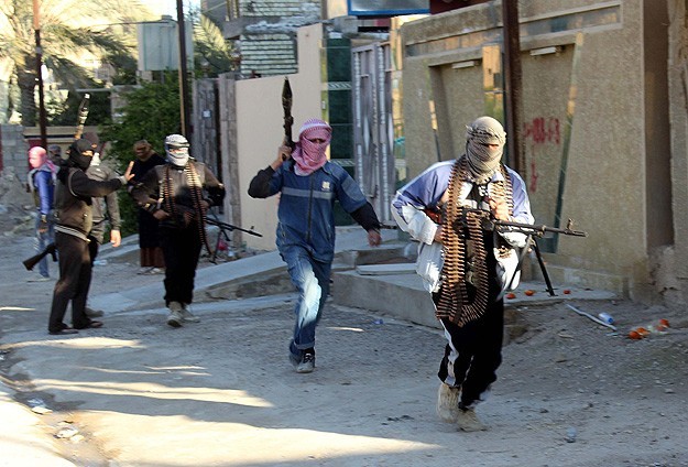 IŞİD Irak-Suriye sınırını ortadan kaldırdı