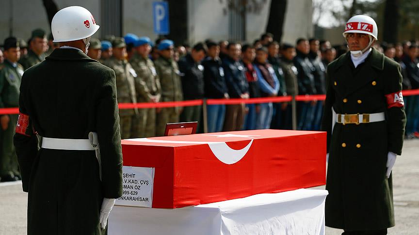 Diyarbakır'da şehitler için tören düzenlendi