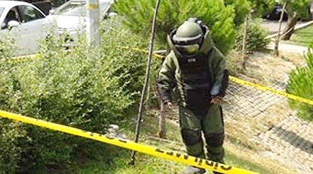 Çocuk parkında parça tesirli bomba bulundu