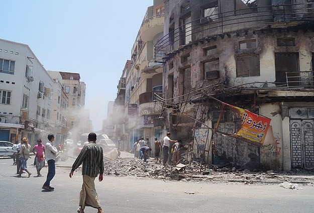 Yemen'de sokağa çıkma yasağı