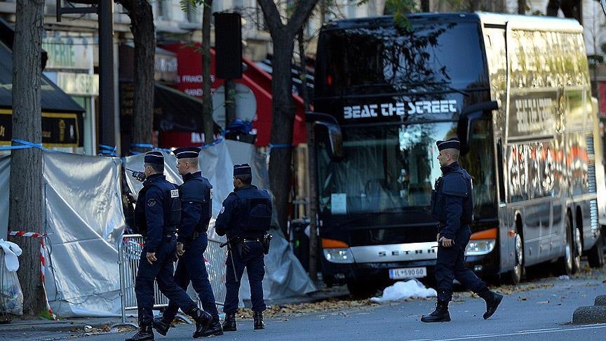 Paris'in kuzeyinde polis operasyonu sırasında çatışma çıktı