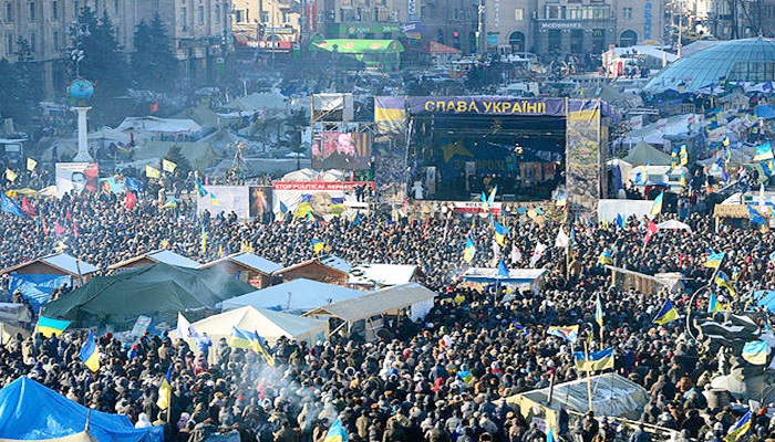 Ukrayna'nın muhalefet liderleri mitinge katıldı