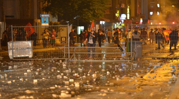İzmir'de gözaltında bir kişi kaldı
