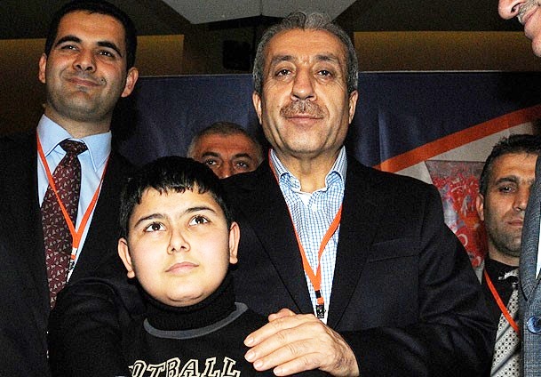 Bakan Eker'den kurutulmuş meyve istedi